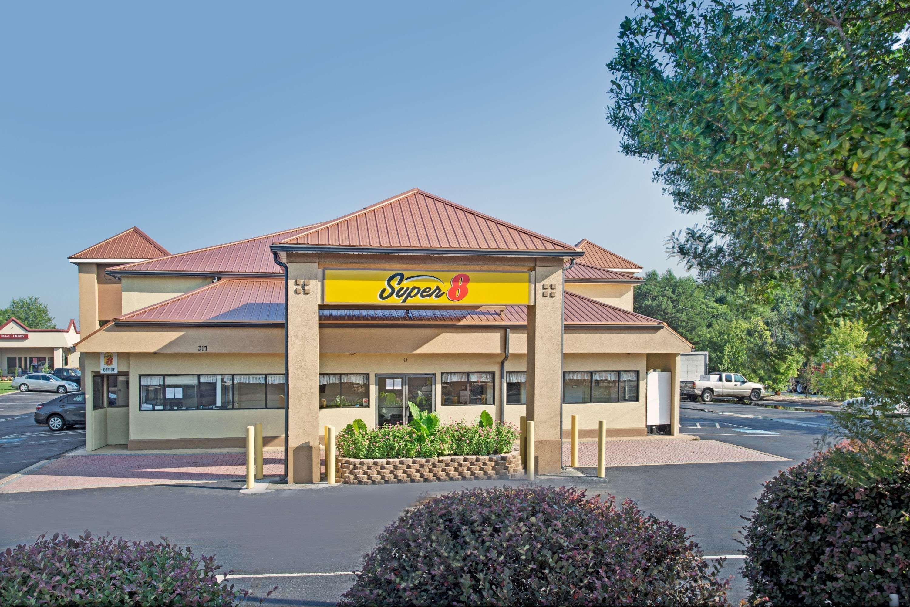 Hotel Super 8 By Wyndham Suwanee Exteriér fotografie