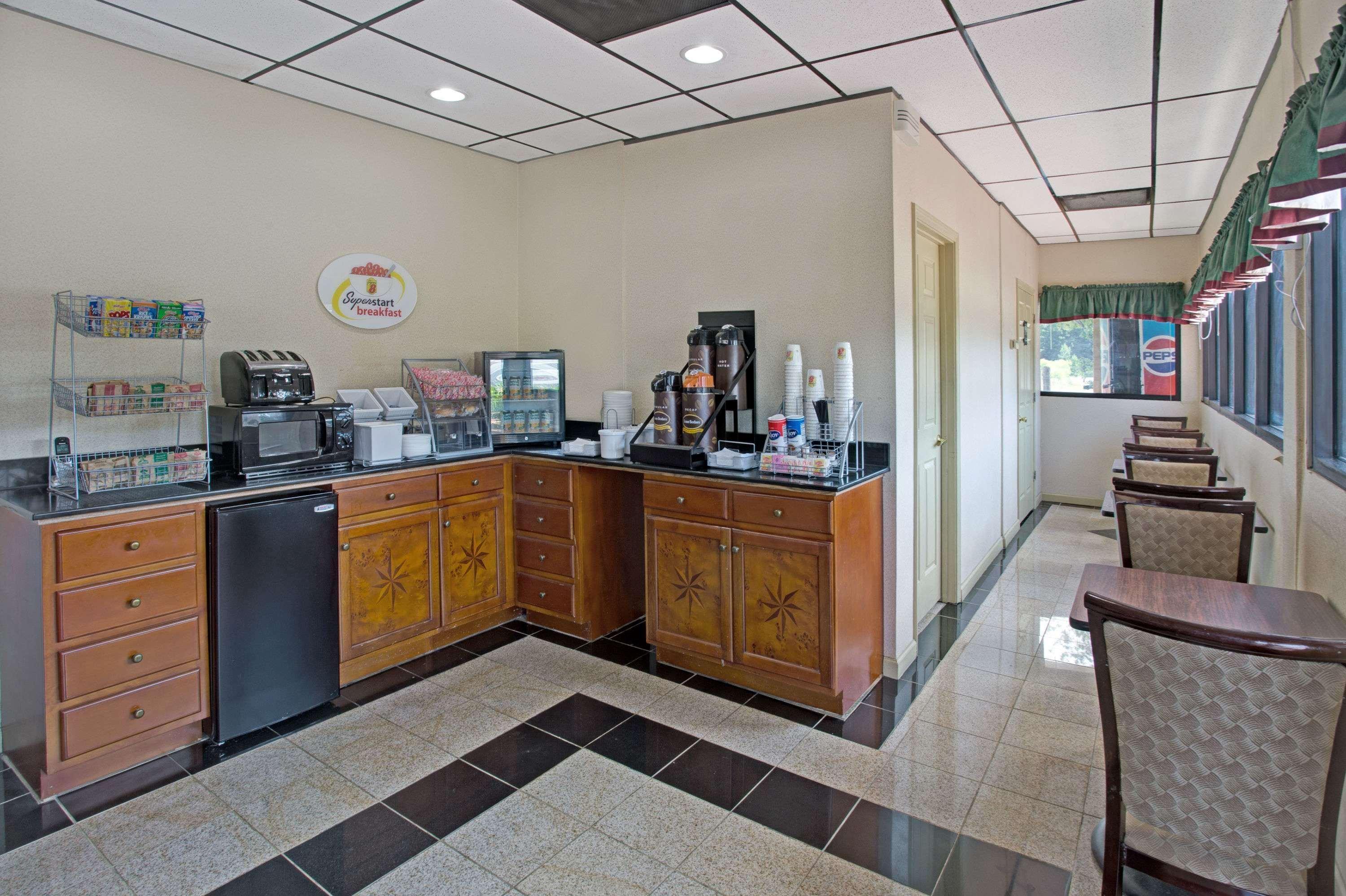 Hotel Super 8 By Wyndham Suwanee Exteriér fotografie